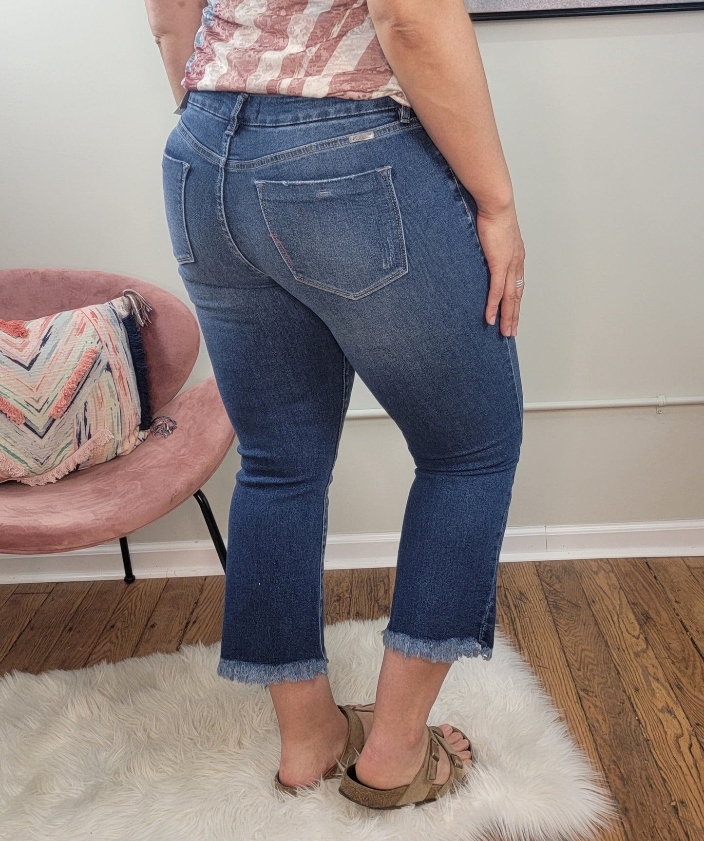 Merlie Cropped Flare