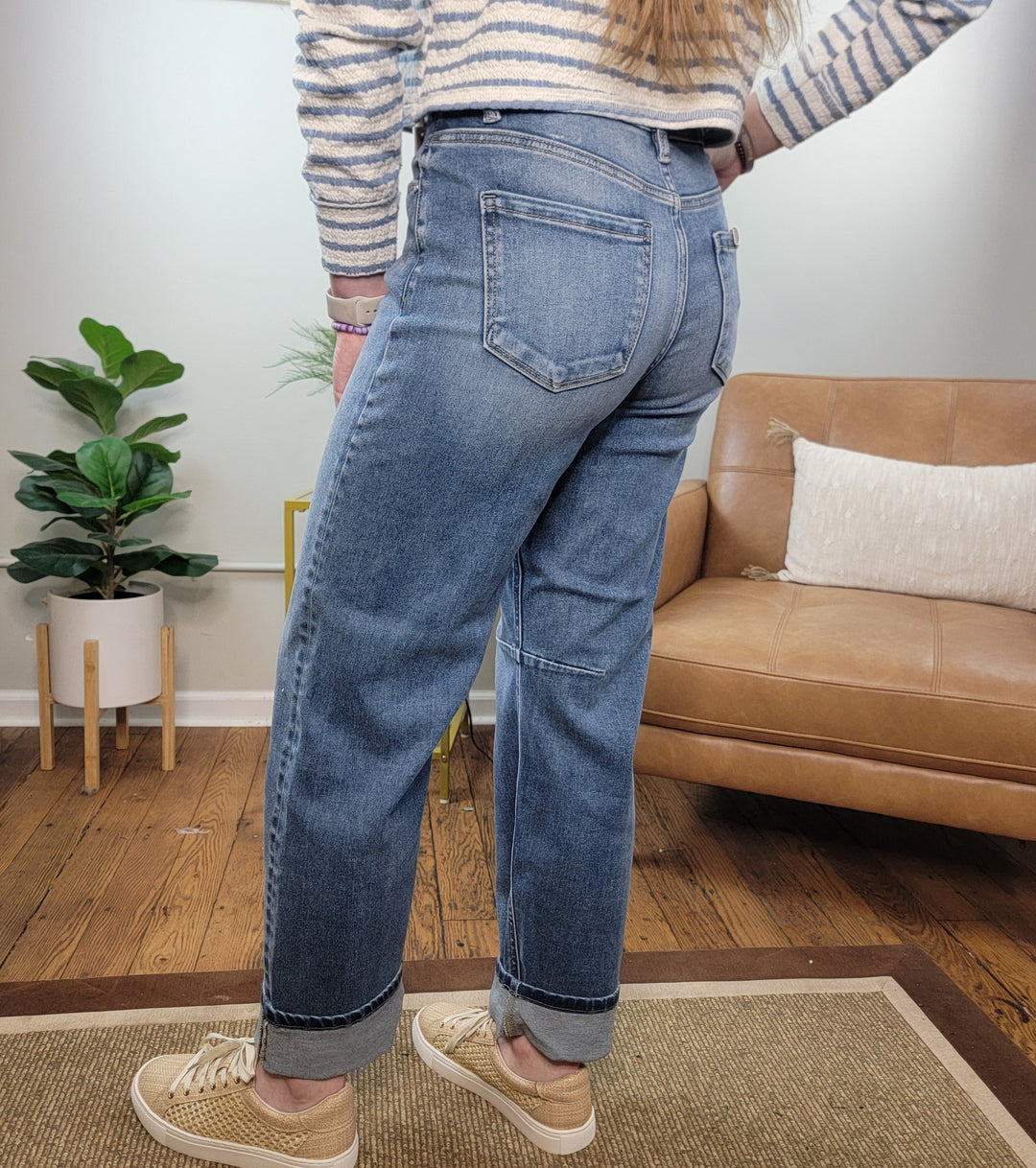 Mira Cropped Barrel Jeans