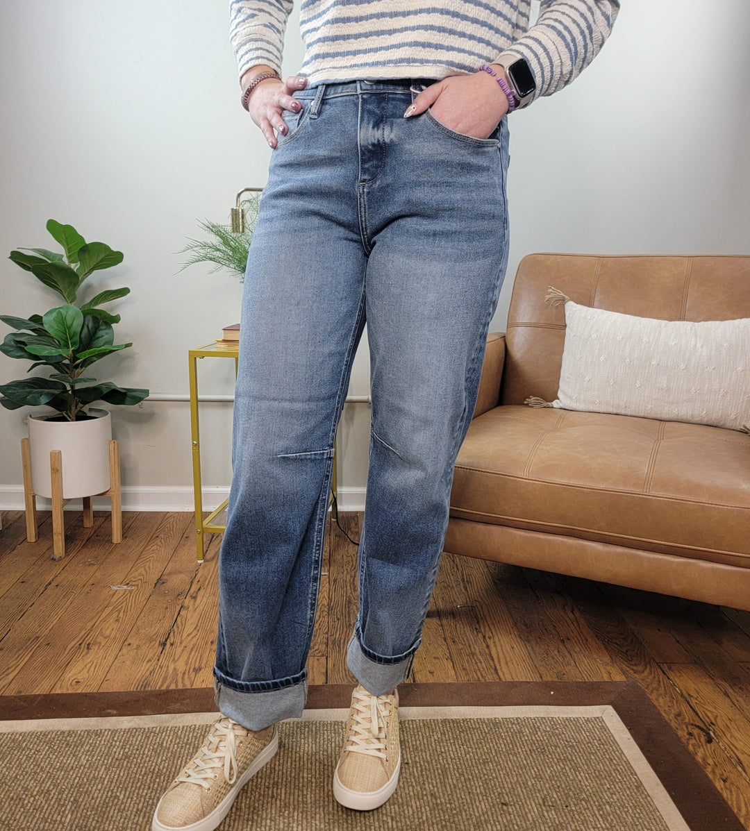 Mira Cropped Barrel Jeans