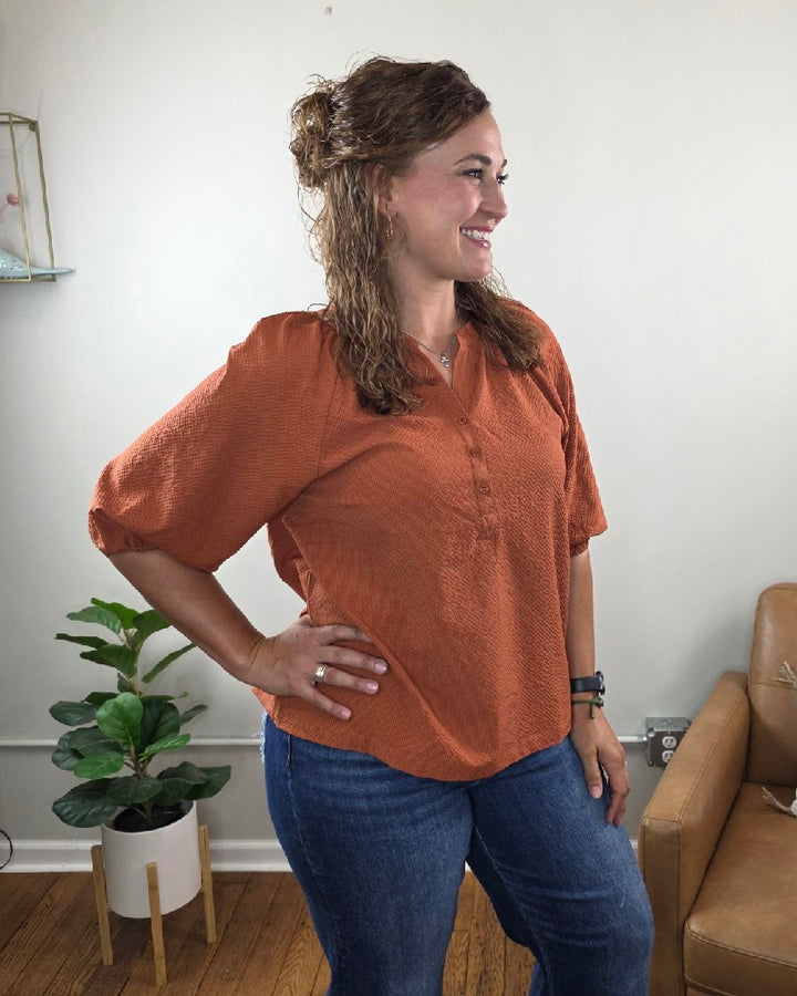 Amber Textured 3/4 Sleeve Blouse