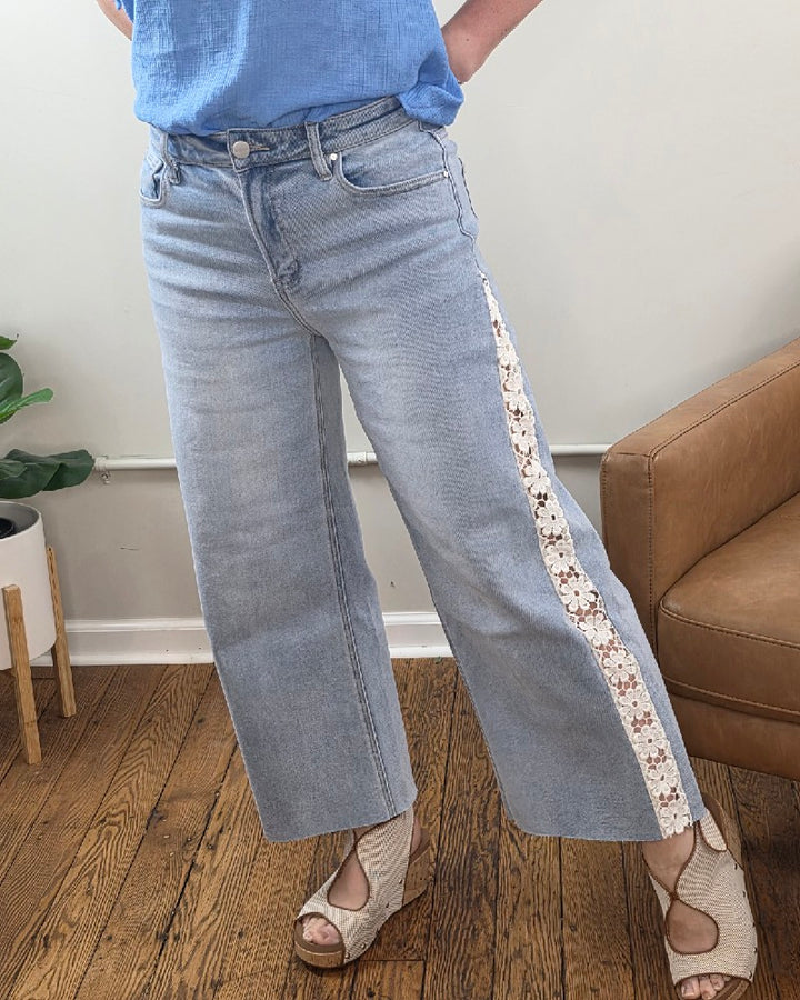 Daisy Crop Wide Flower Lace Jeans