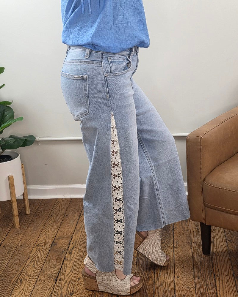 Daisy Crop Wide Flower Lace Jeans