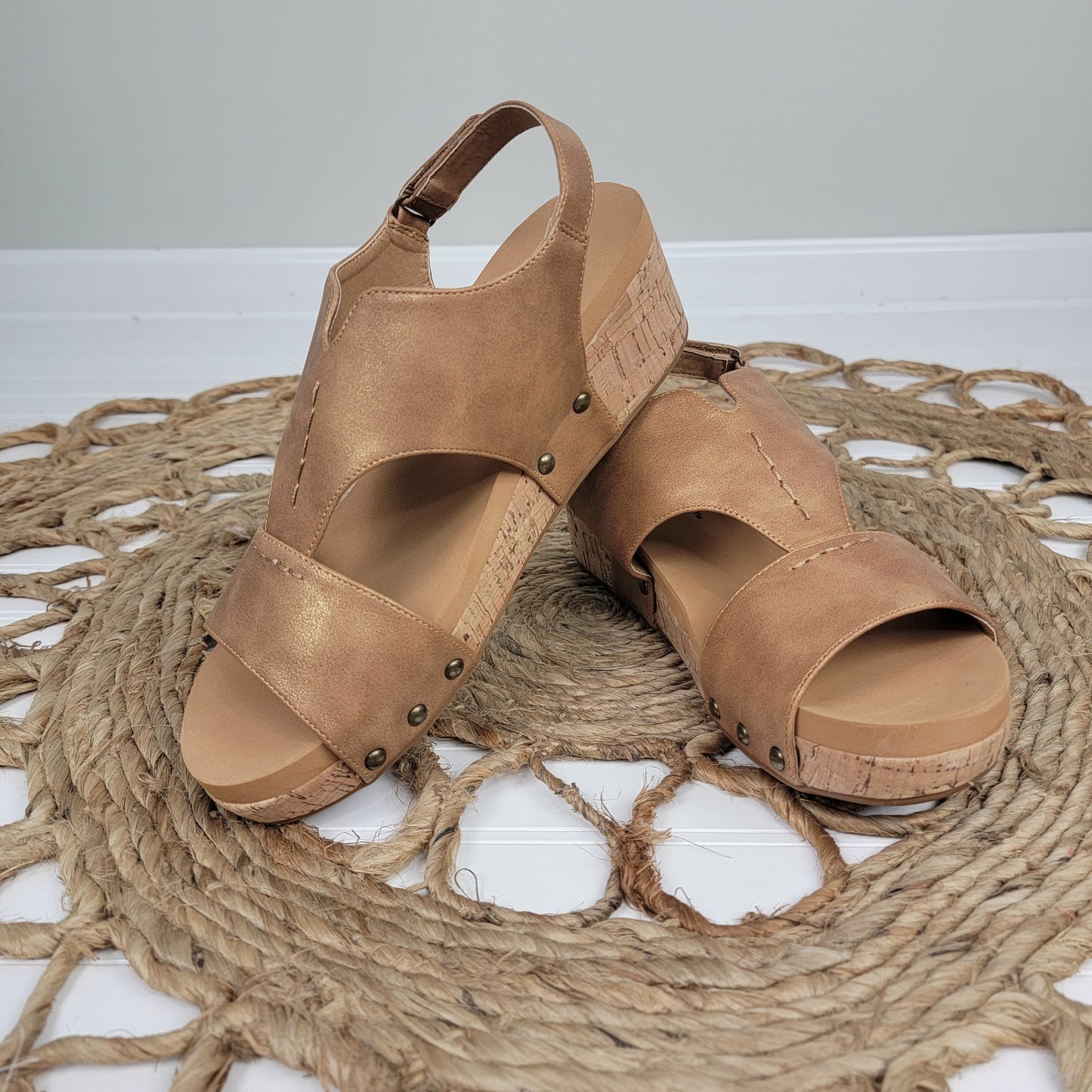 Refreshing Sandal in Brown
